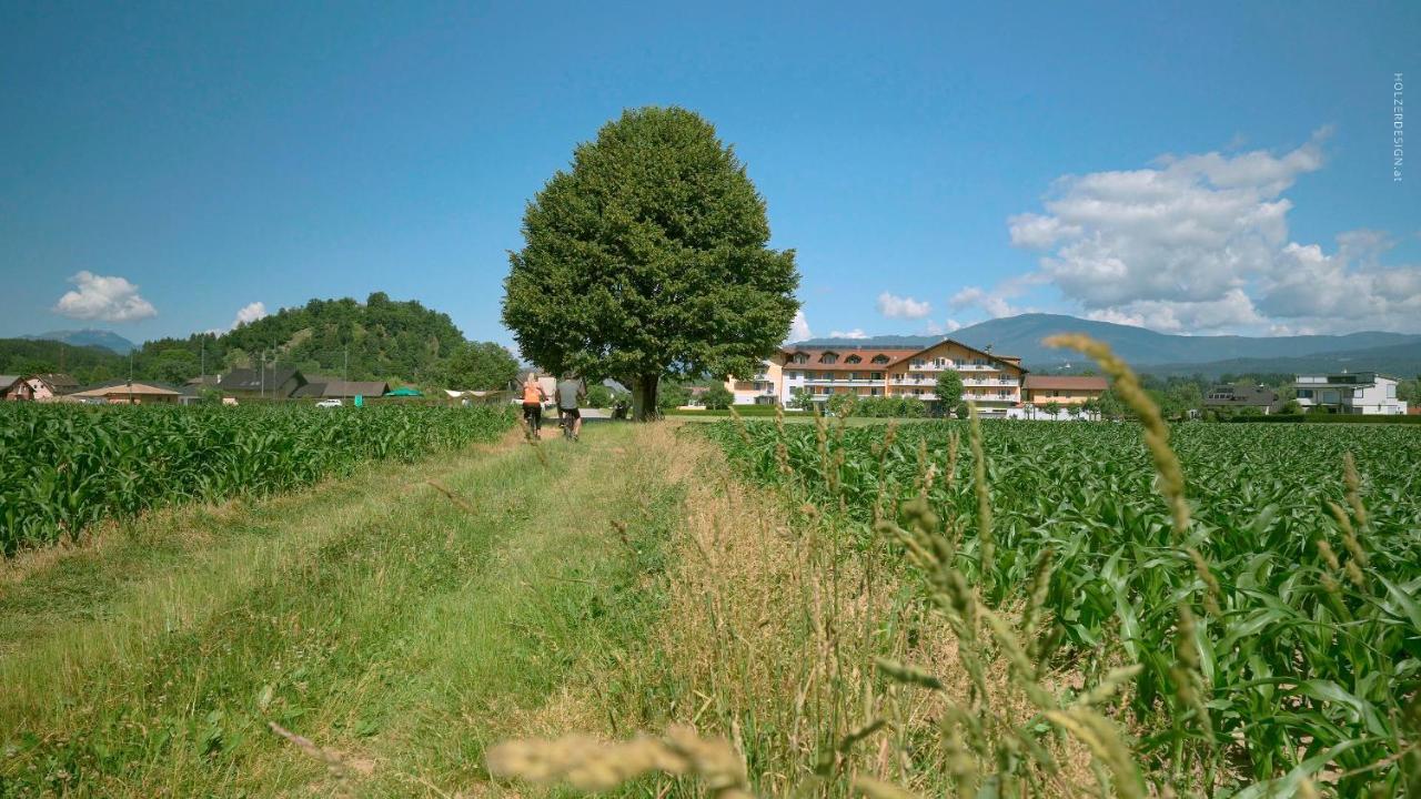 Hotel Pachernighof Velden am Woerthersee Exterior photo