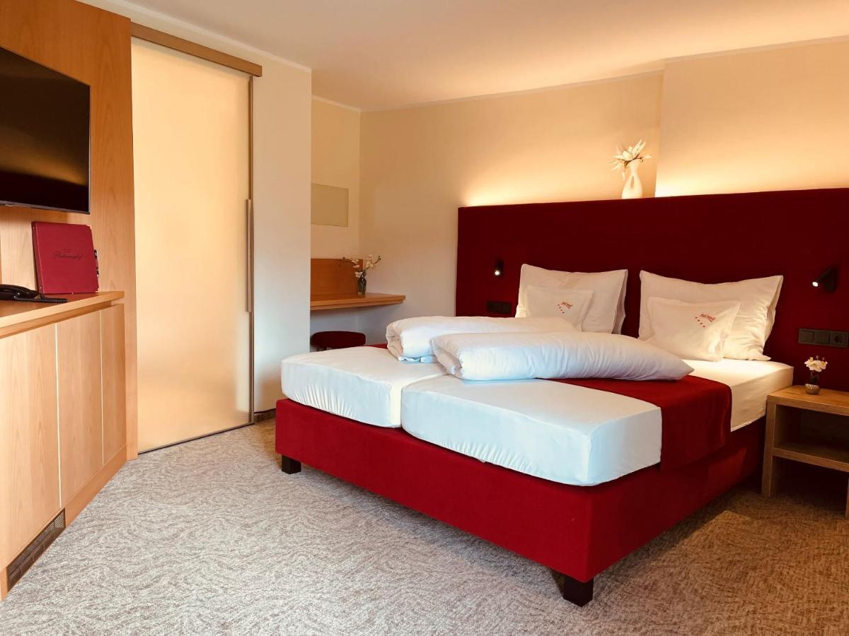 Hotel Pachernighof Velden am Woerthersee Exterior photo