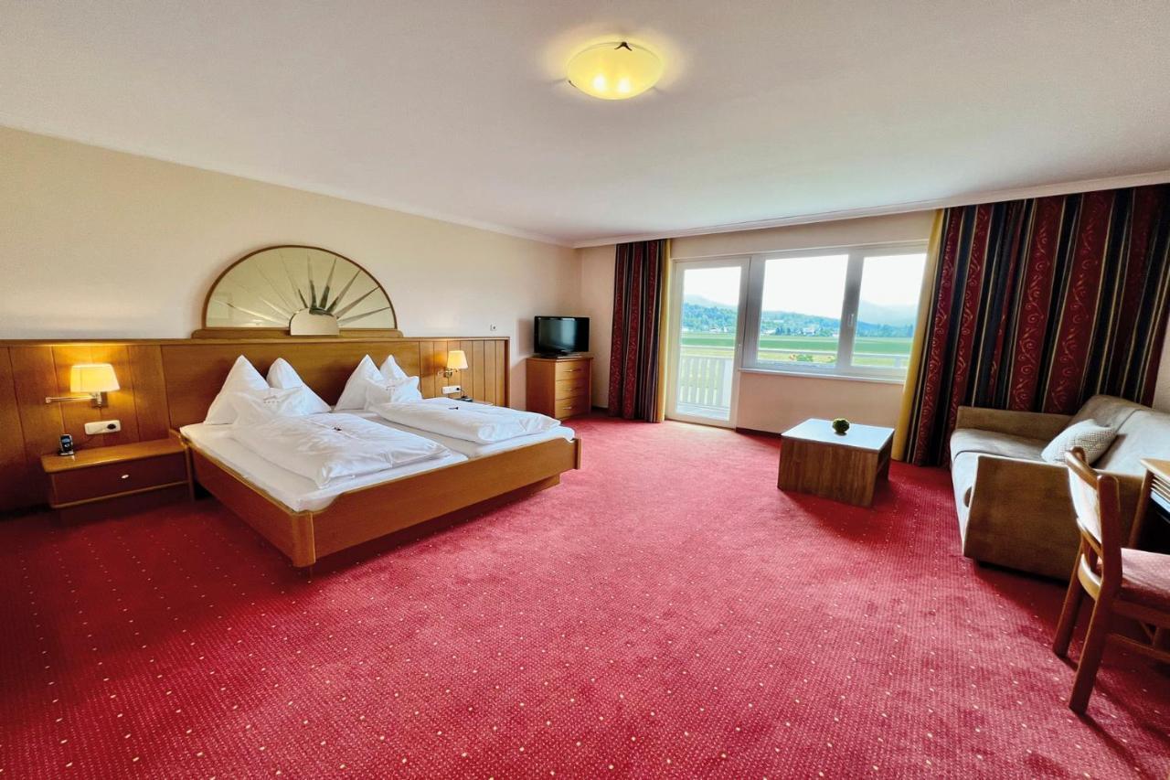 Hotel Pachernighof Velden am Woerthersee Exterior photo