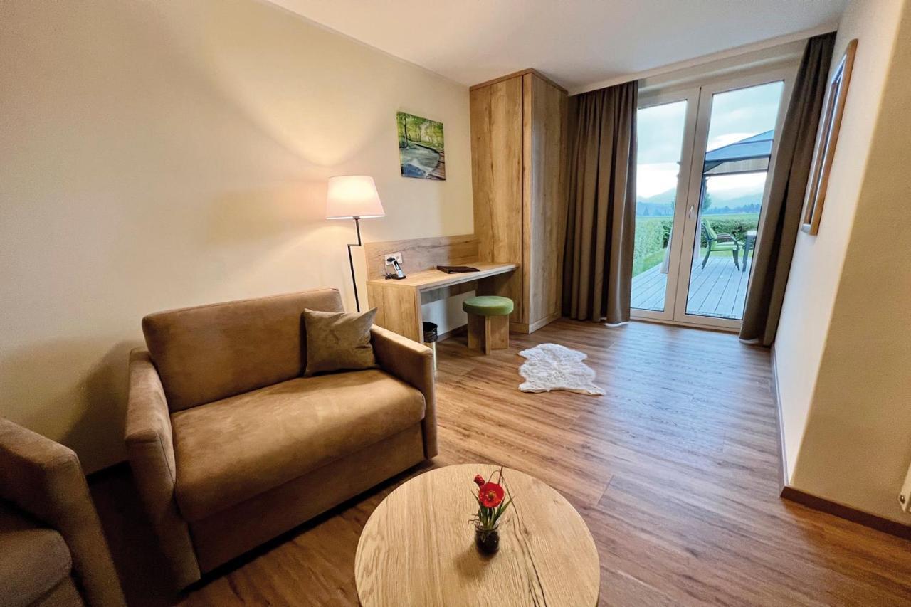 Hotel Pachernighof Velden am Woerthersee Exterior photo