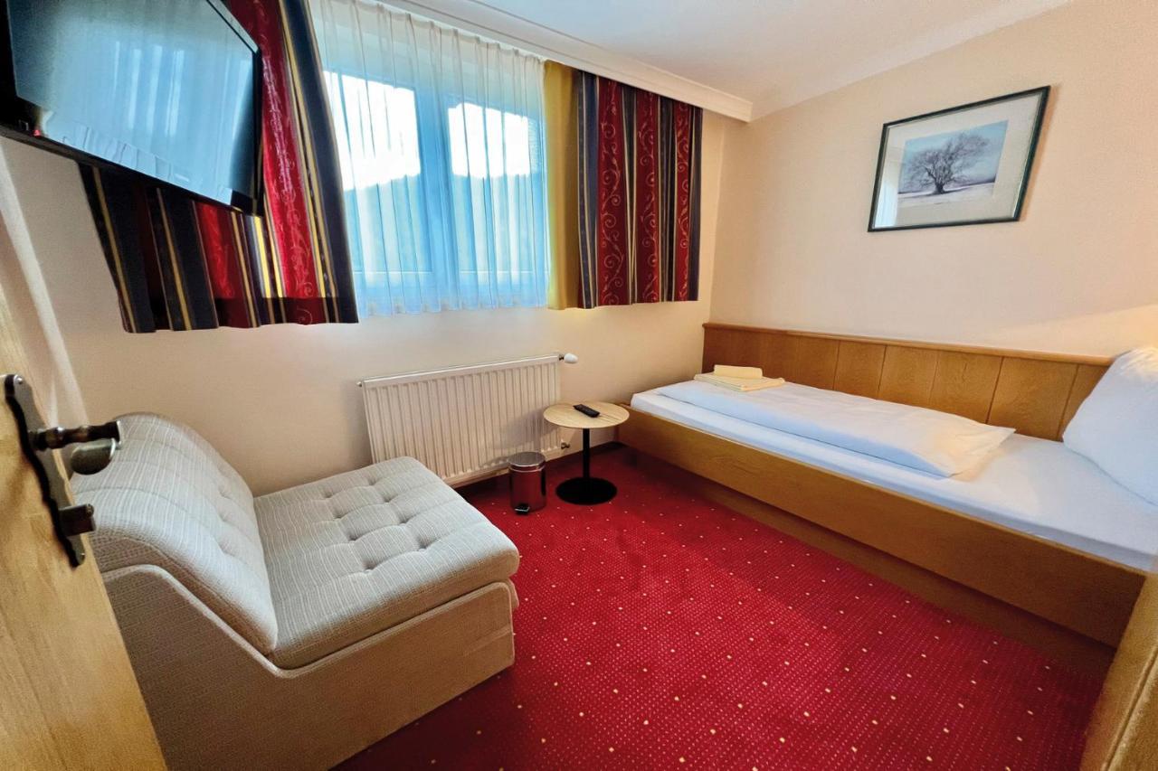 Hotel Pachernighof Velden am Woerthersee Exterior photo